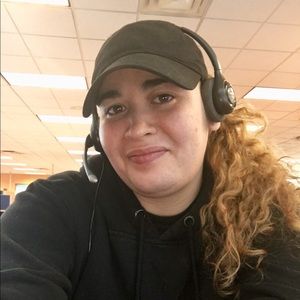 Meet your Posher, Iris